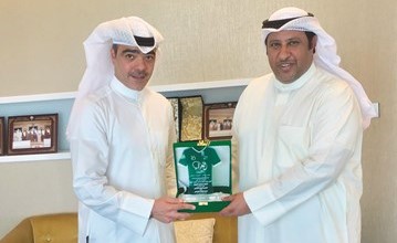 الحميدي السبيعي مكرما أحمد النجار﻿