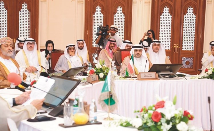 الوزير محمد الجبري خلال الاجتماع ﻿