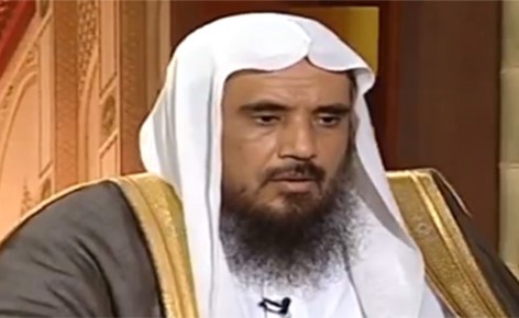 بالفيديو.. هل يحق للزوجة العاملة أن تطلب نصيباً من راتب زوجها؟.. الداعية الخثلان يوضّح