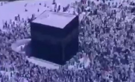 بالفيديو.. تقنية عالية تمكن الأمن السعودي من متابعة المطلوبين داخل صحن الطواف في الحرم