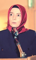 السفيرة عائشة هلال سايان كويتاك﻿