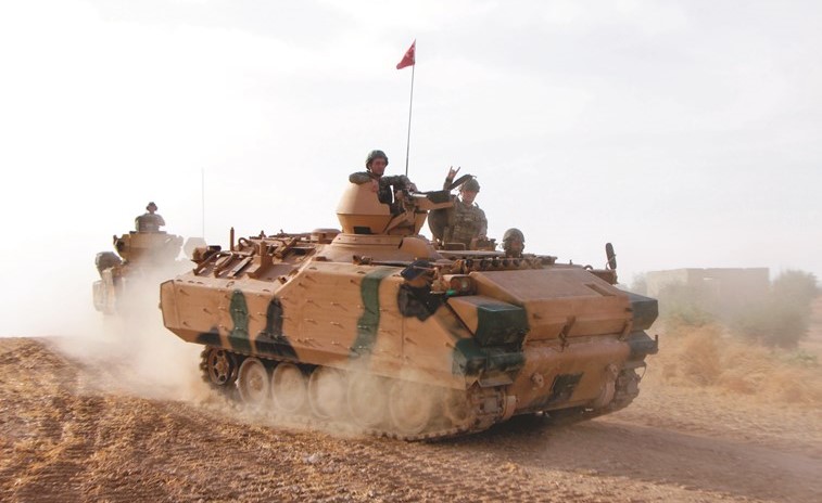 ﻿قوات تركية تدخل قرية توخار تمهيدا للهجوم على منبج	(أ.ف.پ)﻿