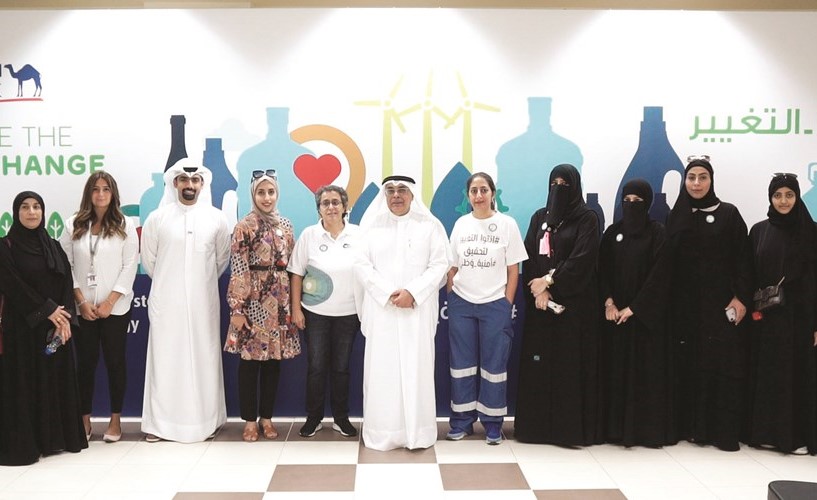  يعقوب الباقر وفيصل مقصيد وسناء الغملاس وفرح شعبان خلال اللقاء التنويري﻿