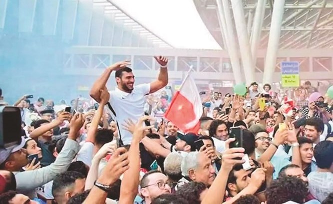 استقبال حافل للزمالك بطل أفريقيا في كرة اليد ﻿