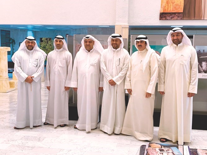 «الطب» يستضيف معرض آثار جزيرة «فيلكا ـ إيكاروس»