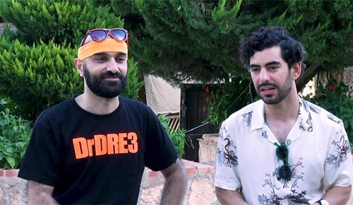 بالفيديو.. فرقة أردنية ترفه عن الناس بموسيقى الروك الشرقية