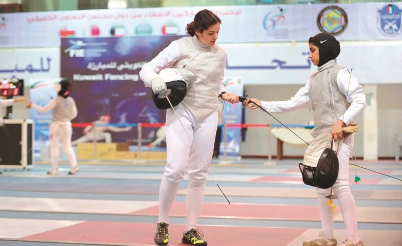 الإماراتية الحوسني تحصد أول ذهبية في «المرأة الخليجية»