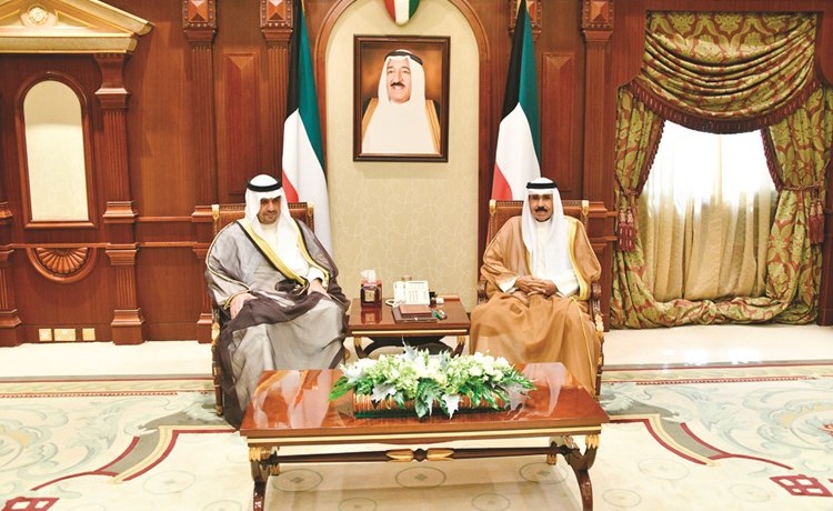 سمو ولي العهد الشيخ نواف الأحمد مستقبلا أنس الصالح﻿
