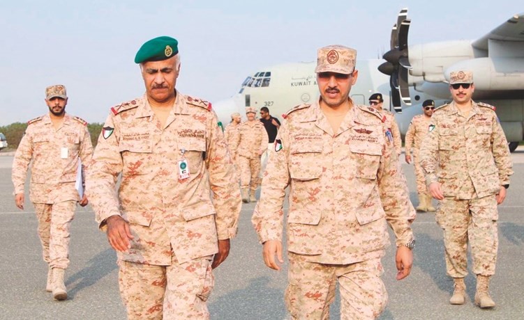 رئيس الأركان يعود إلى البلاد بعد حضوره مؤتمر الأمن والدفاع بالسعودية