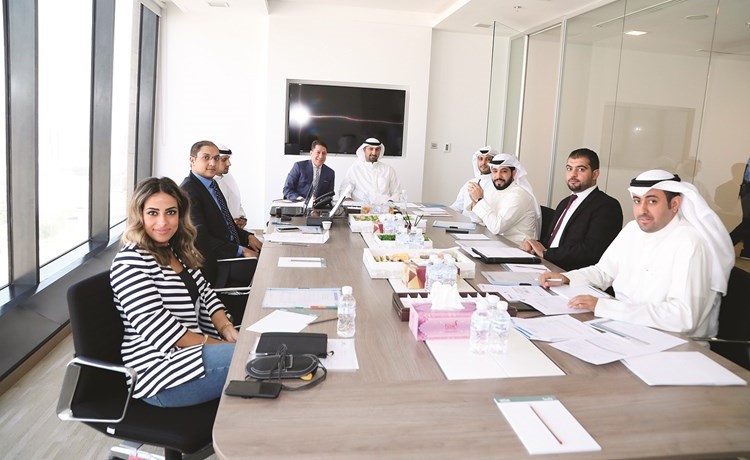 جانب من اجتماع جمعية حملة وحدات صناديق شركة الوفرة للاستثمار (زين علام)﻿