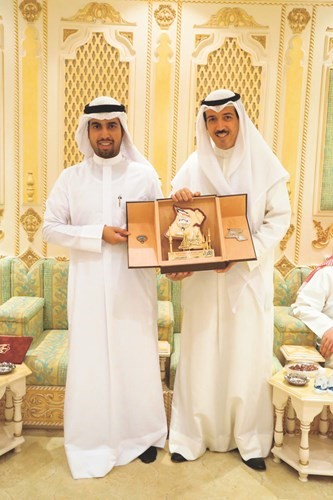أحمد الجابر: القيادة السياسية تقدم كل سبل الدعم للحركة الطلابية الكويتية والاتحاد الوطني لطلبة الكويت