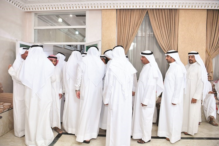 حضور كثيف خلال استقبال مزيد﻿