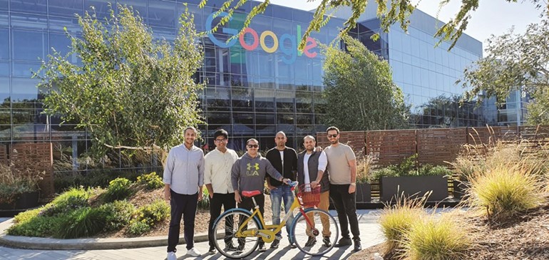 الفريق الفائز أمام شركة Google﻿