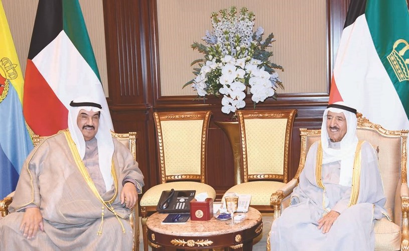 صاحب السمو الأمير الشيخ صباح الأحمد مستقبلا سمو الشيخ ناصر المحمد ﻿
