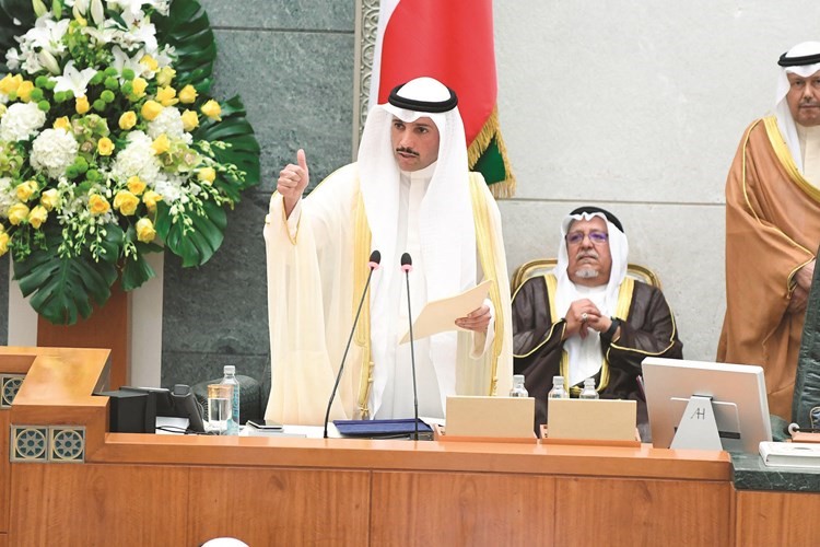 الرئيس الغانم متحدثا﻿