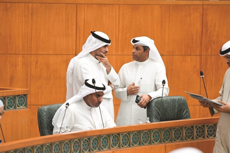 د.خالد الفاضل وعمر الطبطبائي وفهد الشعلة﻿