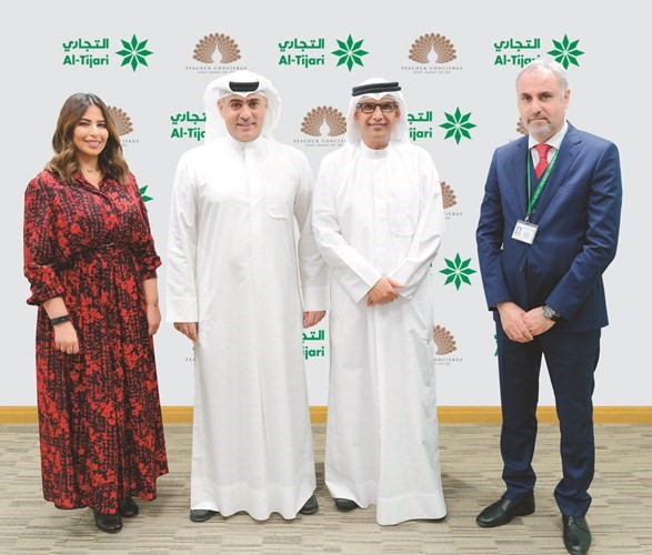 صورة جماعية لإداريي التجاري وبيكوك كونسيرج ﻿