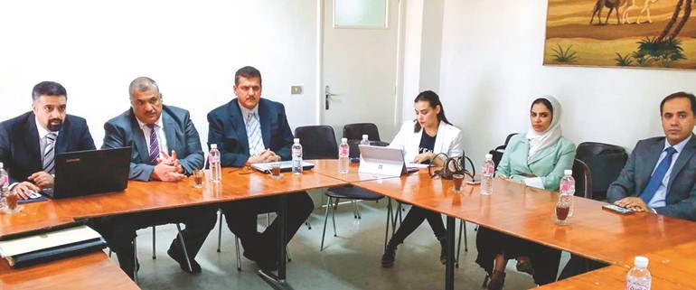 جانب من المفاوضات بين الصندوق الكويتي للتنمية وممثلي وزارة التنمية والاستثمار التونسية﻿