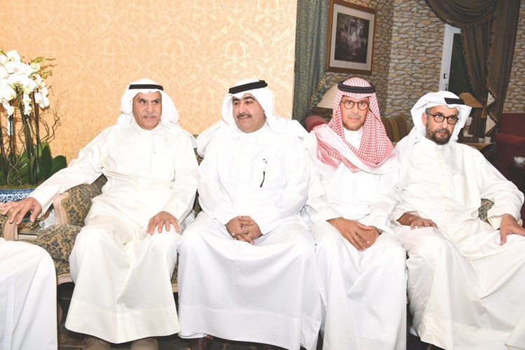 أحمد السعدون ود. أنس الرشيد وطارق الميلم﻿
