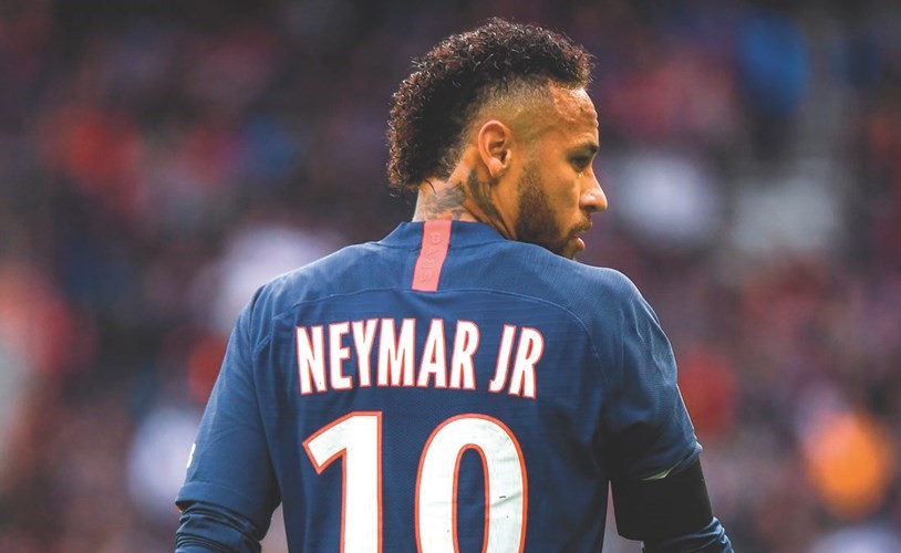 لاعبو برشلونة يضحون لـ «عيون نيمار»