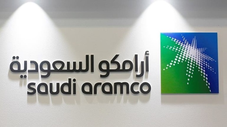 ولي العهد السعودي سيوافق على الطرح العام الأولي للاكتتاب في "أرامكو" الأحد المقبل