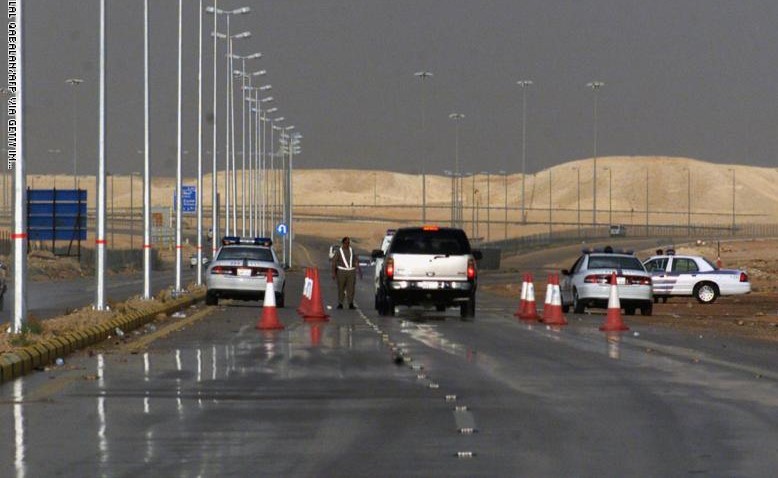تفاصيل فيديو خطف تحت تهديد السلاح في السعودية بعد إثارته ضجة.. الأمن والنيابة يوضحان