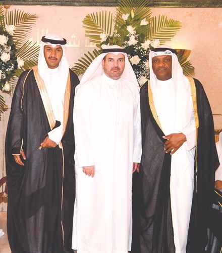 حمدان العازمي مباركا﻿