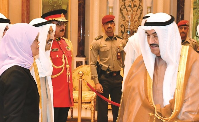 سمو الشيخ ناصر المحمد مرحبا بالرئيسة حليمة يعقوب﻿