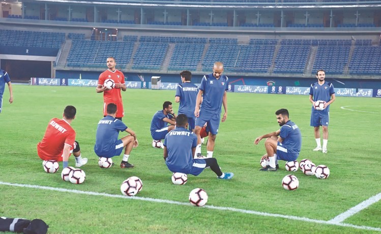 جانب من تدريب سابق للمنتخب	(ريليش كومار)﻿