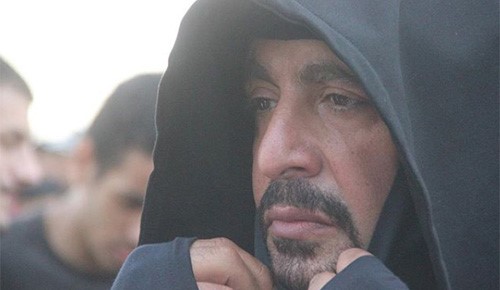صورة.. الفنان أحمد السقا يثير الحيرة بظهوره مرتدياً قناع!