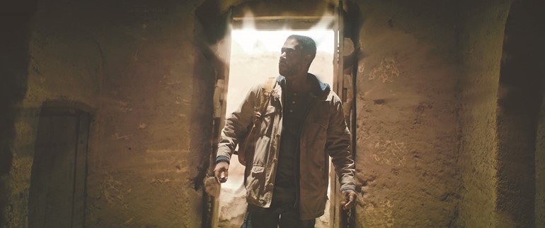 العميري في احد المشاهد الهامة بالفيلم﻿