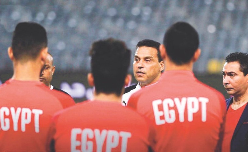 حسام البدري ومحمد بركات خلال تدريب المنتخب الأخير﻿