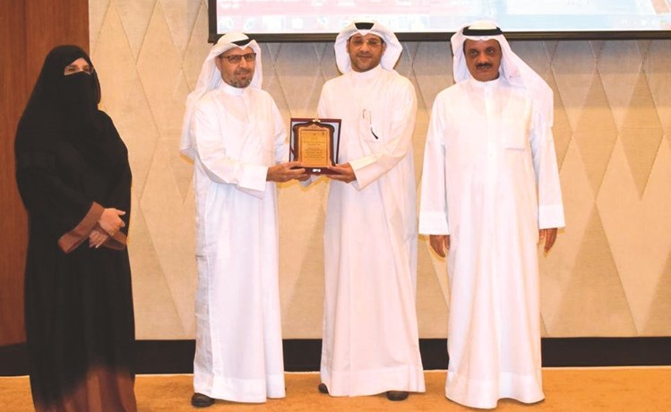 المزعل: خطة لرفع كفاءة «أطباء الرعاية» في «الفروانية الصحية» للتعامل مع الحالات الطارئة والبالغين