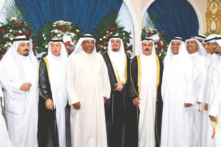 حامد الوهيب وسالم الفهد يباركان﻿