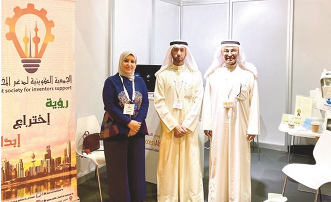 وفد جمعية دعم المخترعين خلال مشاركتهم في المعرض﻿