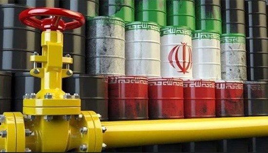 إيران تعلن عن اكتشاف حقل للنفط يحوي 53 مليار برميل من الخام