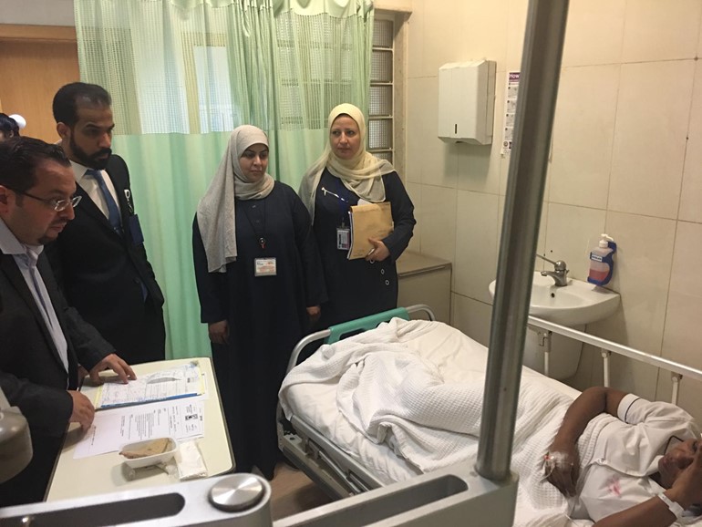 الرفاعي يطمئن إلى صحة ممرضي شركة النفط 