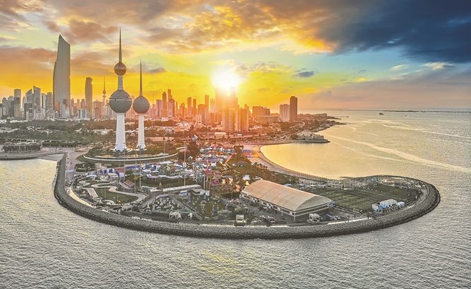 المستهلكون بالكويت.. عام من الثقة بالاقتصاد الوطني رغم الأزمات والتوترات