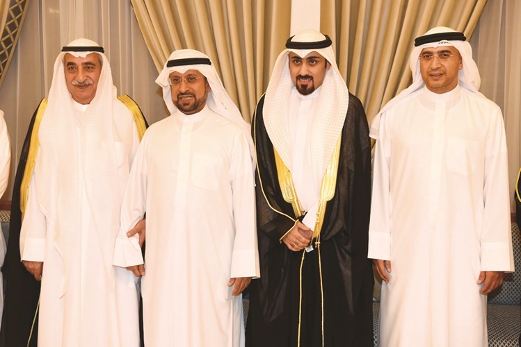 د.هيثم الأثري ود.عدنان الزنكي يهنئان﻿