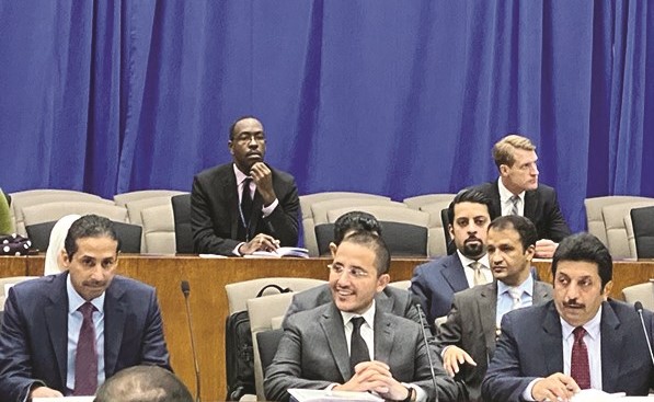 السفير الشيخ د.أحمد ناصر المحمد لدى ترؤسه وفد الكويت في الاجتماع﻿