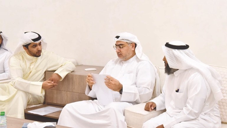  ويطلع على مطالب المواطنين﻿