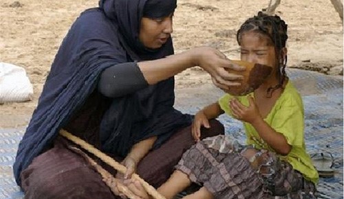 بالصور.. لـ البنت البطة.. افتخري بنفسك فمثلك تحلم بوزنك في موريتانيا