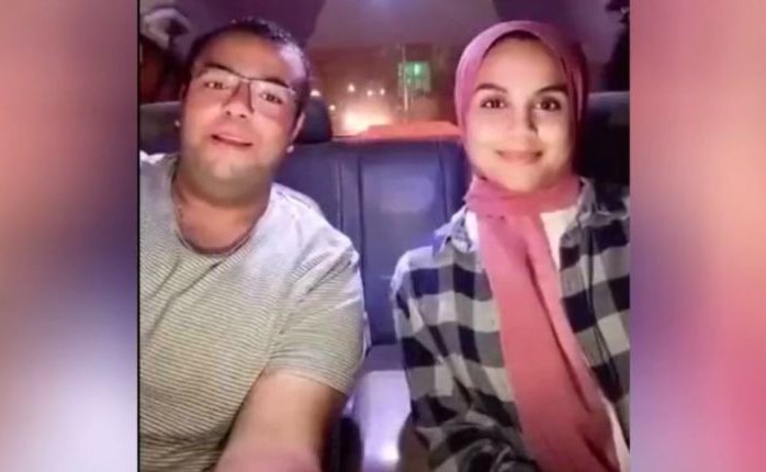 بالفيديو..أنشودة في مدح الرسول "ص" بين فتاة مسلمة وشاب مسيحي تثير الجدل على مواقع التواصل