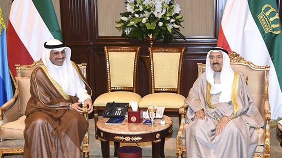 صاحب السمو الأمير الشيخ صباح الأحمد مستقبلا رئيس مجلس الأمة مرزوق الغانم