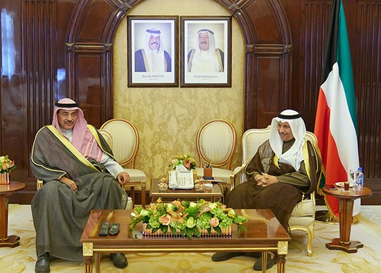 جابر المبارك يستقبل بحضور رئيس الحكومة الأمين العام لمجلس الوزراء