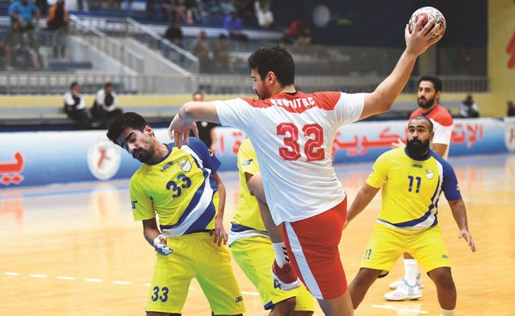 الكويت دشن أولى مبارياته في الدوري بالفوز على الساحل﻿