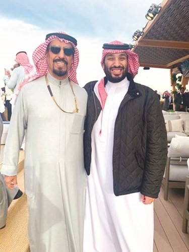 صاحب السمو الملكي الأمير محمد بن سلمان ولي العهد مع السفير الشيخ علي الخالد ﻿