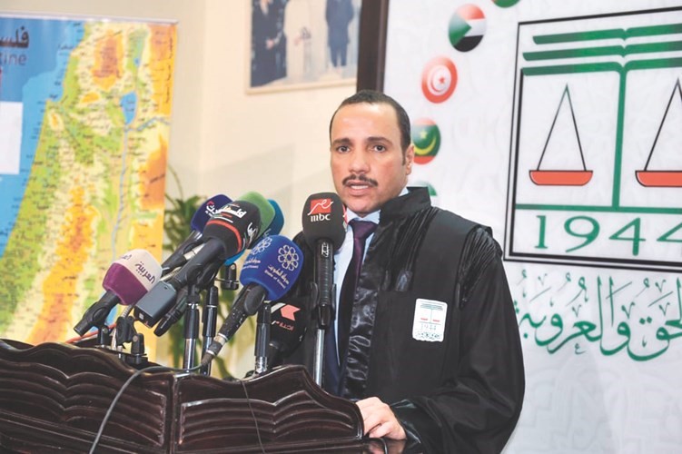 الغانم متحدثا﻿