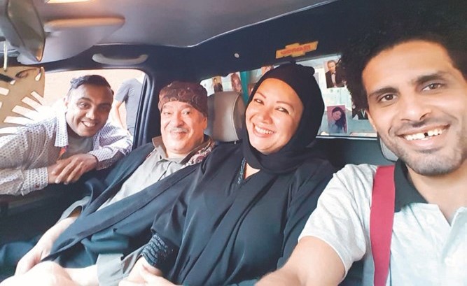 انتصار في مشهد من العمل﻿