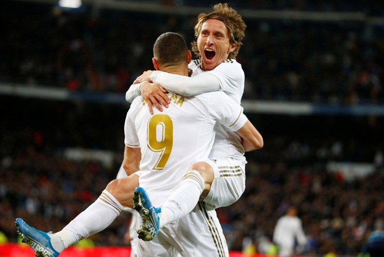 ريال مدريد يحول تأخره بهدف إلى فوز ثمين على ريال سوسيداد 3-1 في الدوري الإسباني
